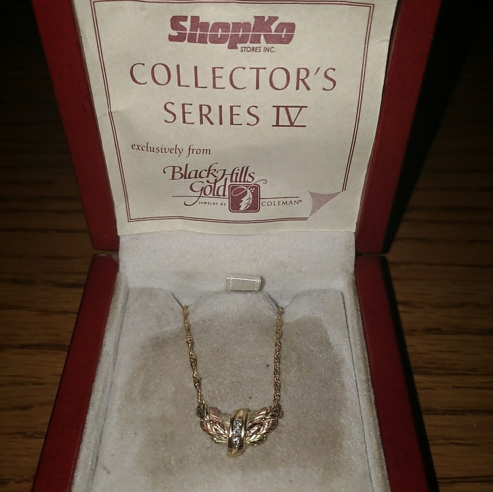 Black Hills Gold Collector Series Necklace